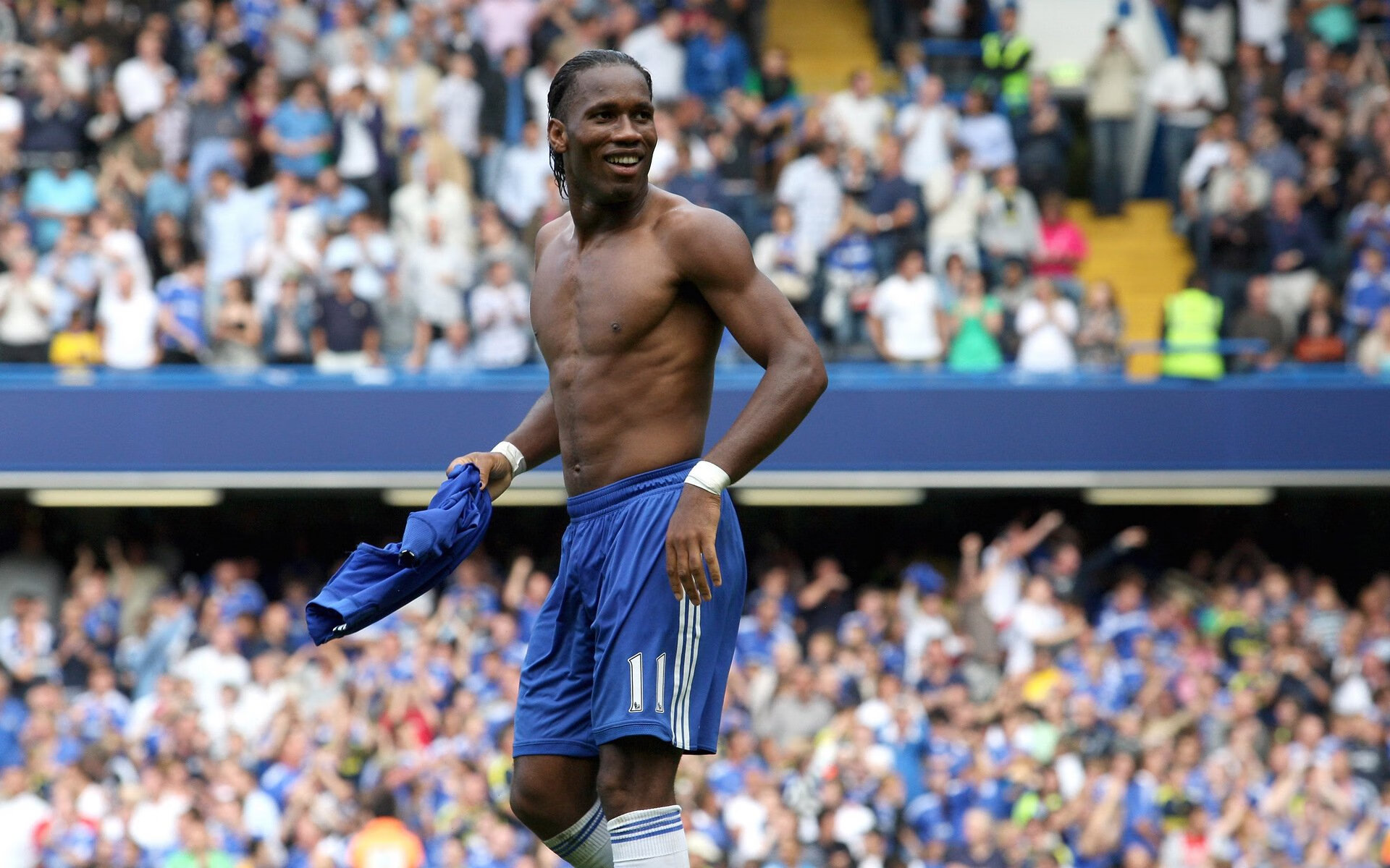 迪马利亚爆发与喀麦隆横扫毕尔巴鄂，两个世界的足球叙事