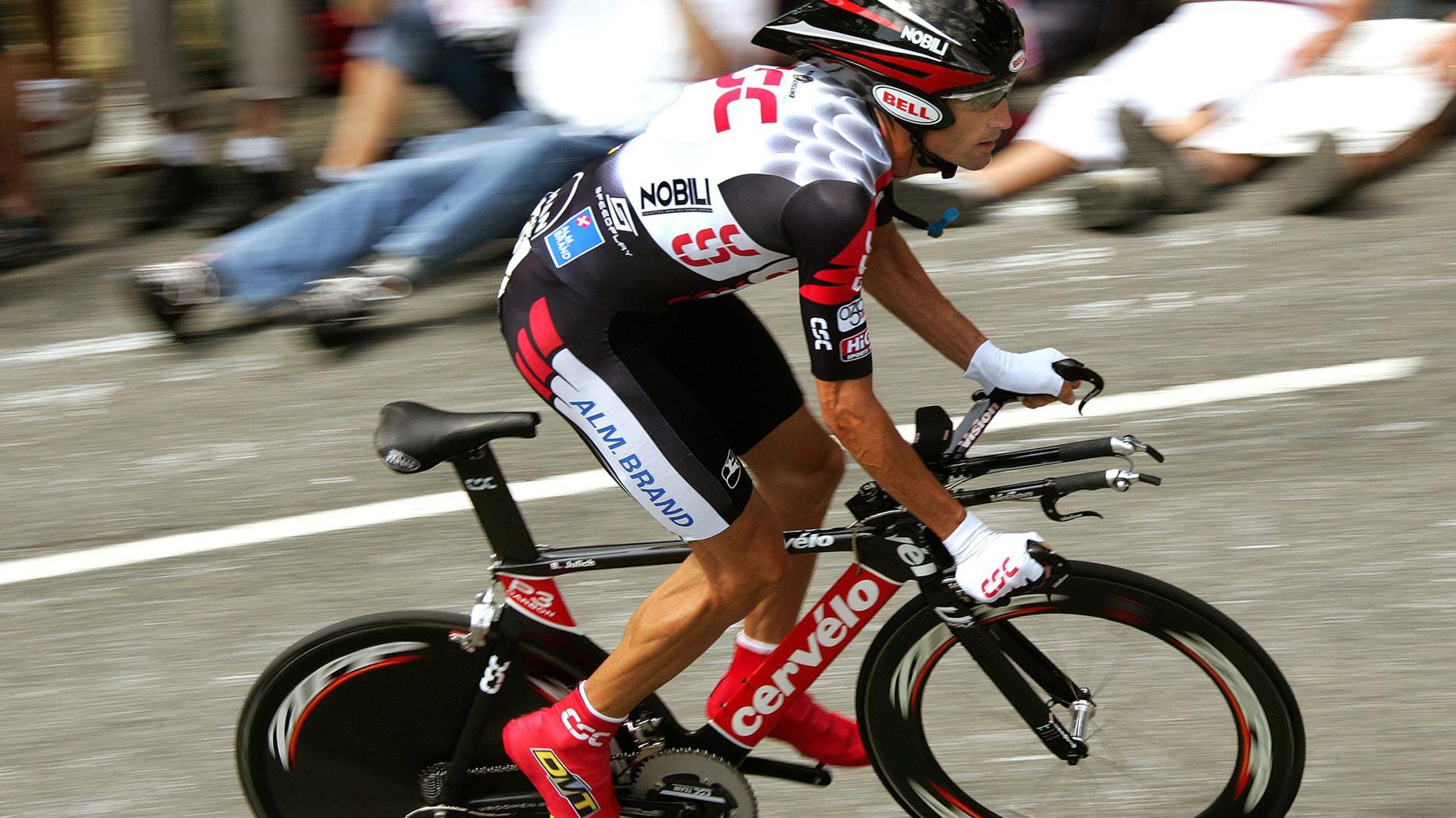 库尔图瓦神级爆发，喀麦隆铁蹄踏平土耳其—一场定义唯一的足球史诗