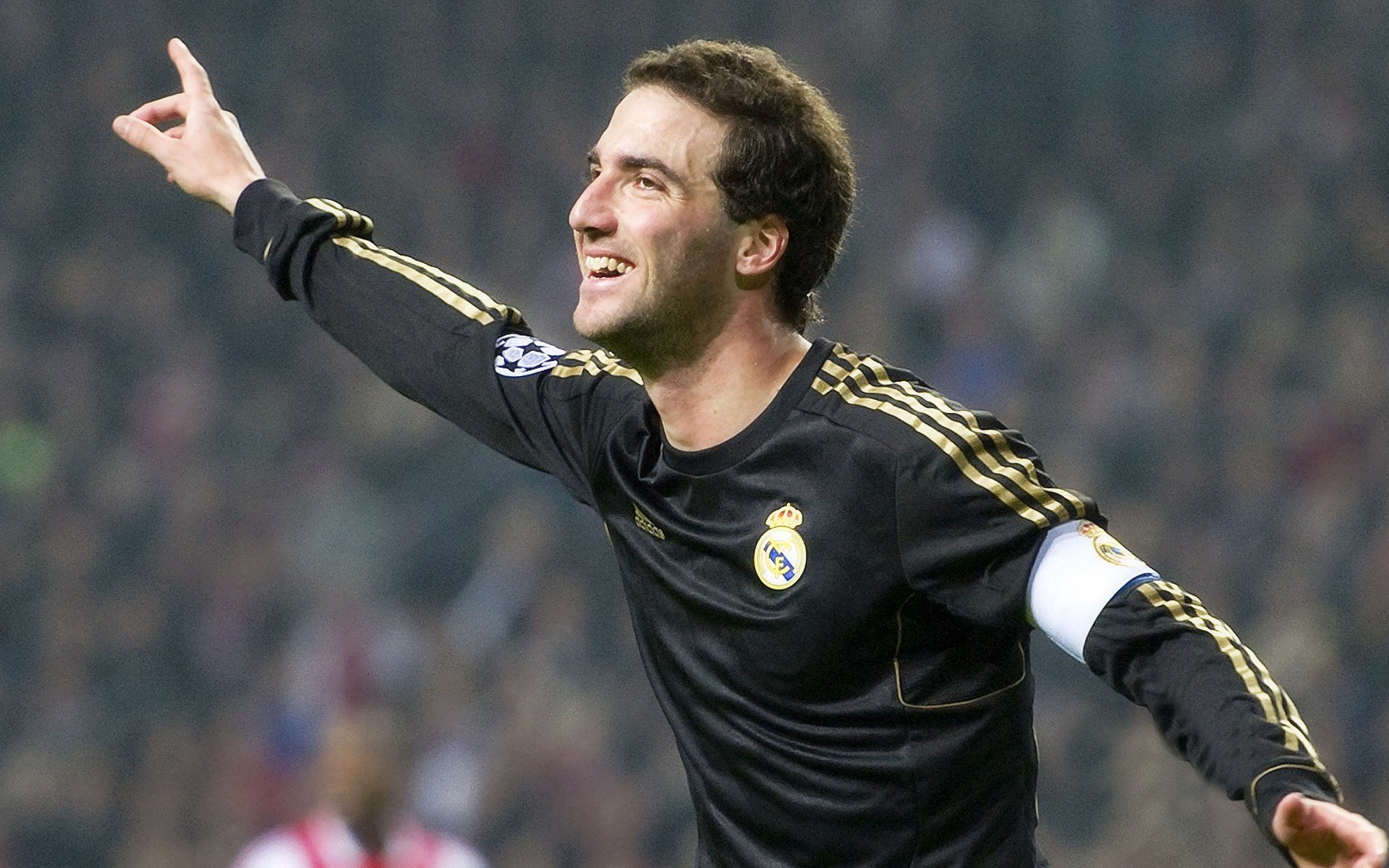 非洲雄狮的逆袭，奥亚尔萨瓦尔一锤定音，塞内加尔强压智利书写历史