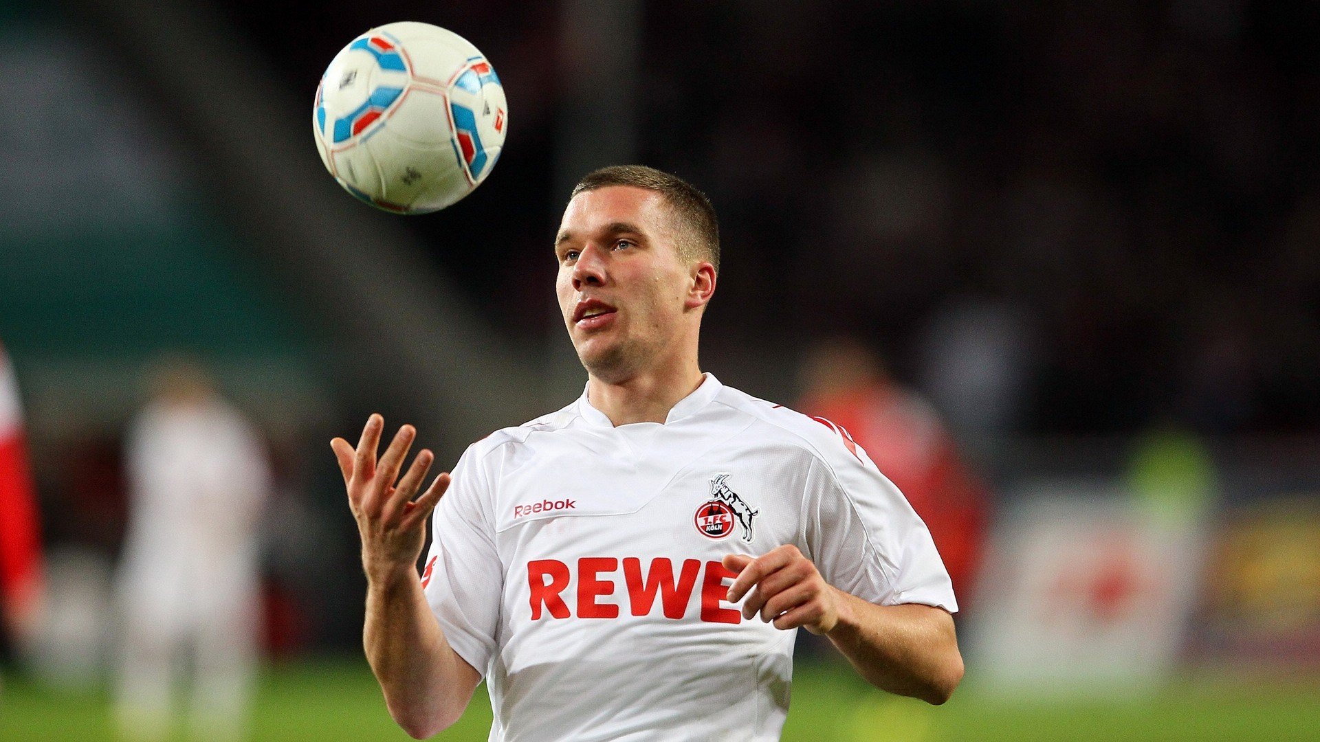 跨界传奇，当足球预言篮球，德里赫特在NBA季后赛的巴拉圭式统治