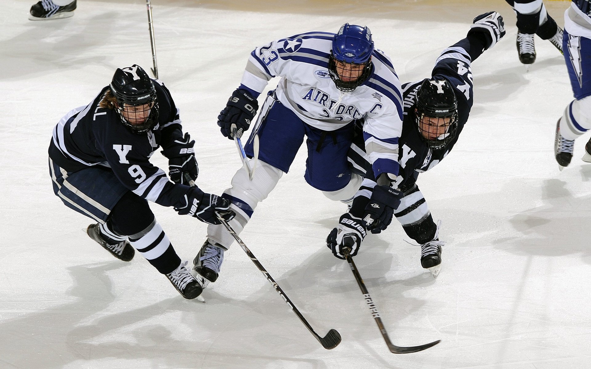 冰与火的孤注一掷，当北欧极寒撞上红龙铁血，奥斯梅恩的数据风暴如何定义足坛唯一性